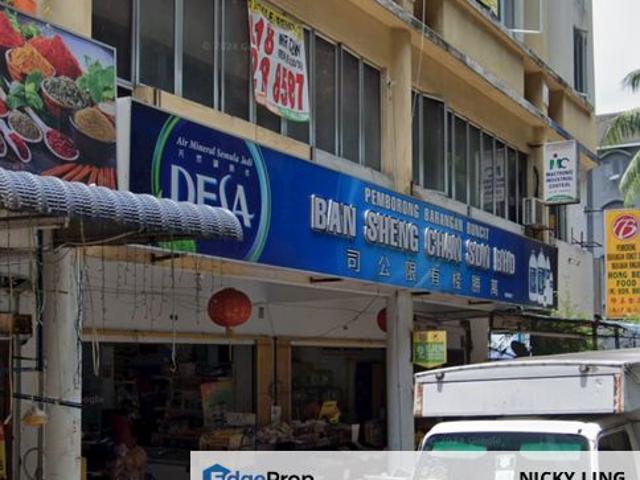 Shop for rent in Seksyen 25, Shah Alam