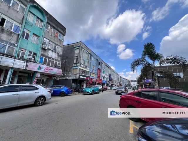 Shop for rent in Alam Impian, Selangor