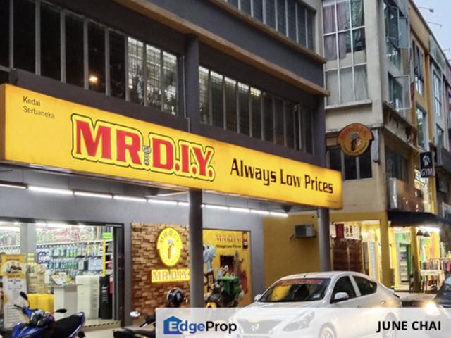 Shop for sale in Alam Impian, Selangor