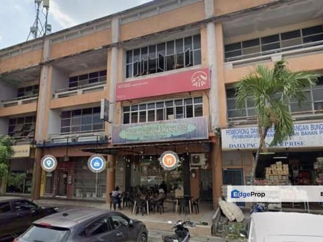 Shop for sale in Alam Impian, Selangor