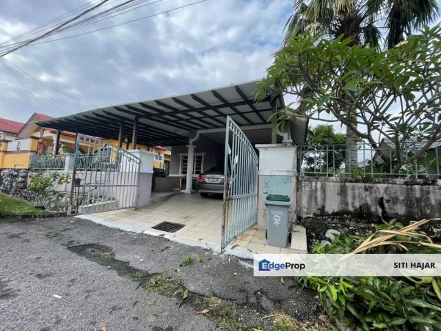 House for sale in Sendayan Village, Negeri Sembilan