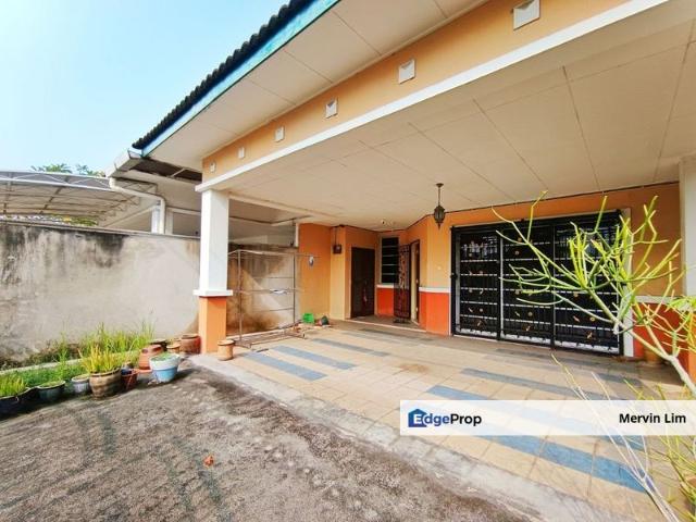House for sale in Sikamat, Seremban