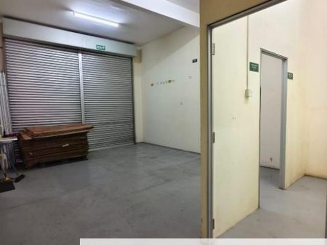 Shop for rent in Bukit Ledang, Johor