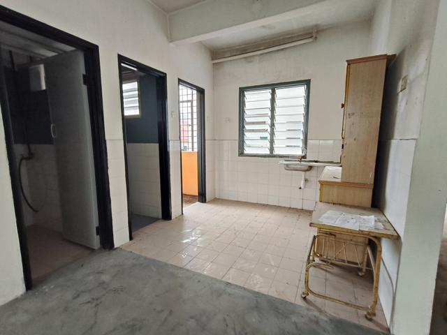 Apartment for sale in Sungai Buloh, Shah Alam