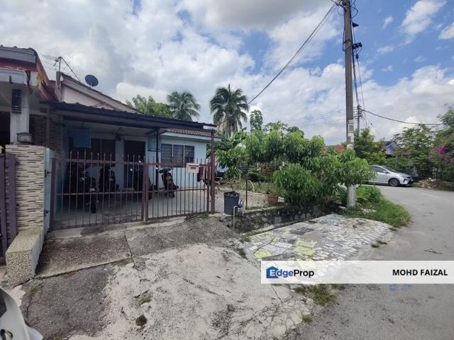 House for sale in Tanjong Sepat, Selangor