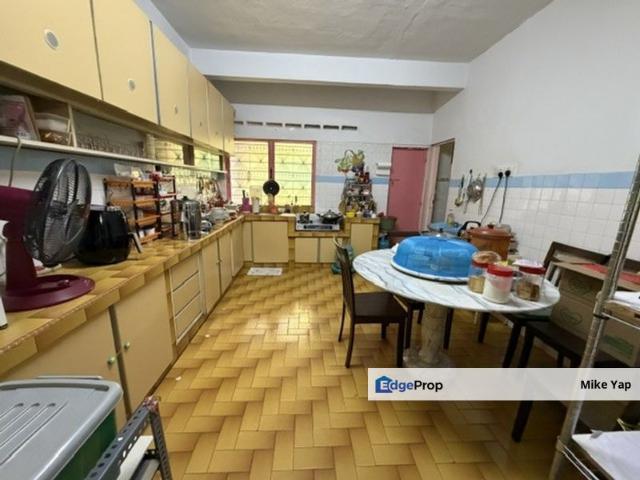 House for sale in Country Heights Damansara, Kuala Lumpur