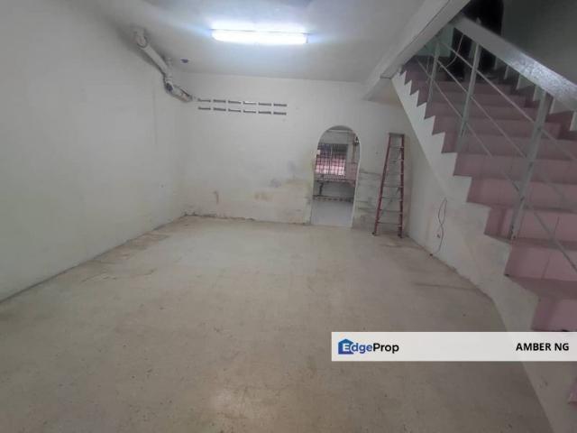 House for sale in Country Heights Damansara, Kuala Lumpur
