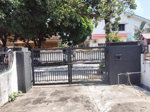 Terraced House for sale in Country Heights Damansara, Kuala Lumpur