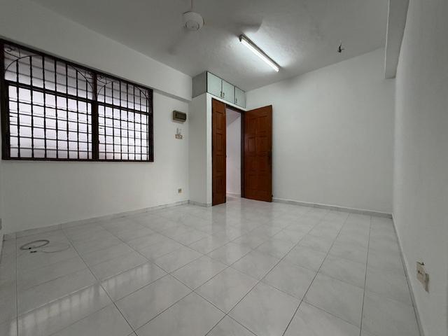 Apartment for sale in Mukim 13, Georgetown
