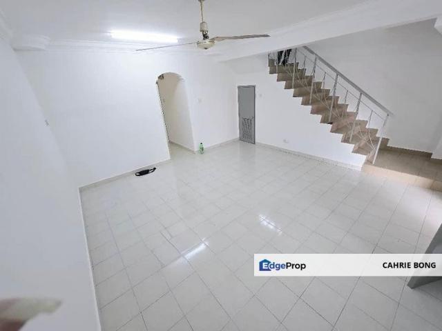 House for sale in Taman Sri Saujana, Kota Tinggi