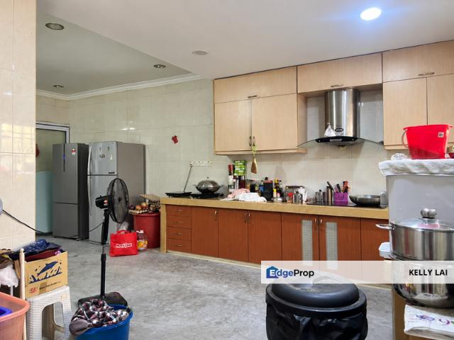 House for sale in Country Heights Damansara, Kuala Lumpur