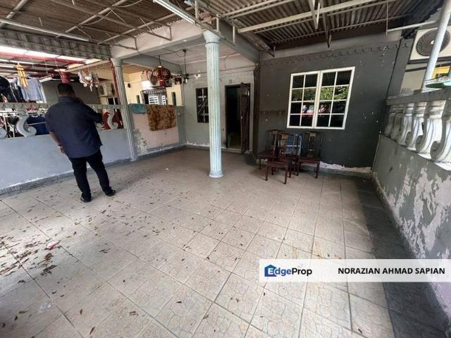 House for sale in Country Heights Damansara, Kuala Lumpur