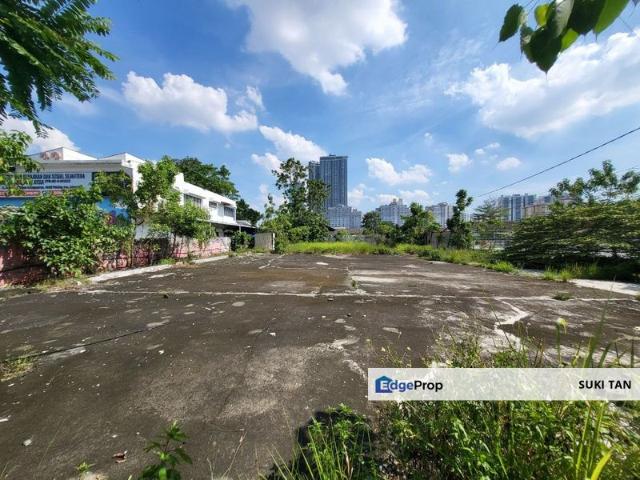 Shop for rent in Country Heights Damansara, Kuala Lumpur