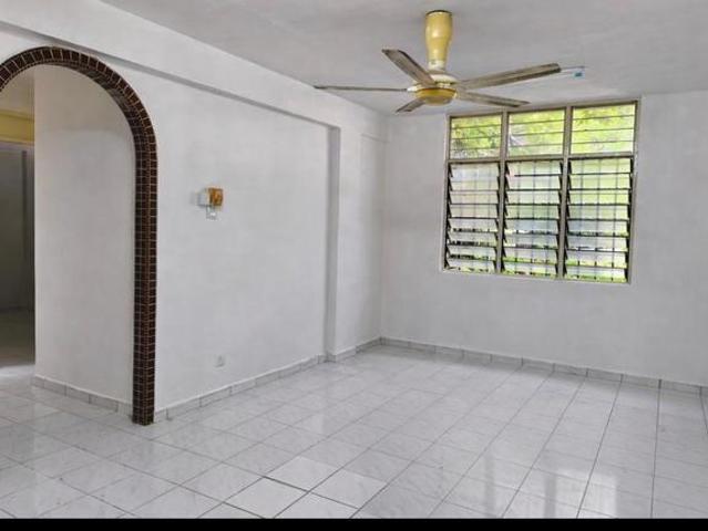 Apartment for sale in Country Heights Damansara, Kuala Lumpur