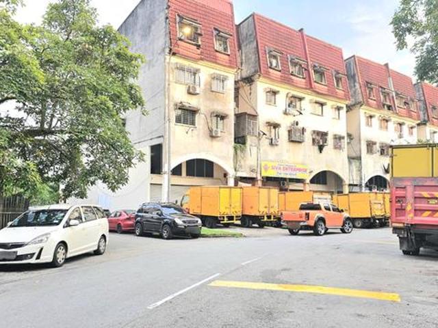 Apartment for sale in Country Heights Damansara, Kuala Lumpur