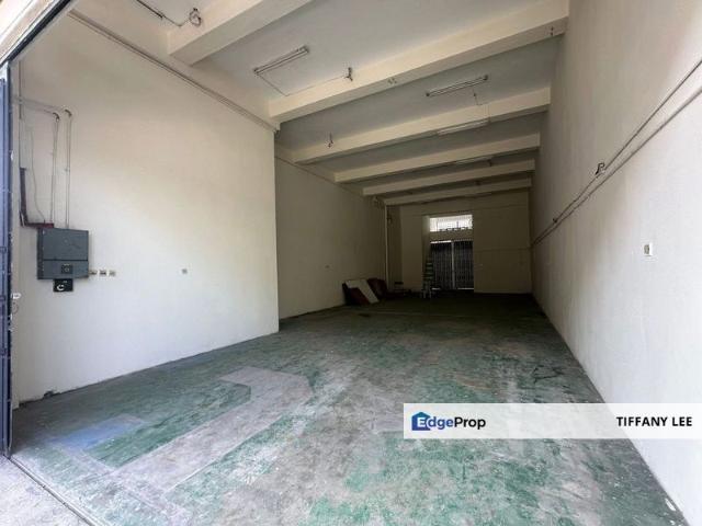 Warehouse for rent in Petaling, Subang Jaya