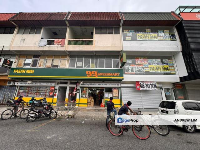 Shop for rent in Petaling, Subang Jaya