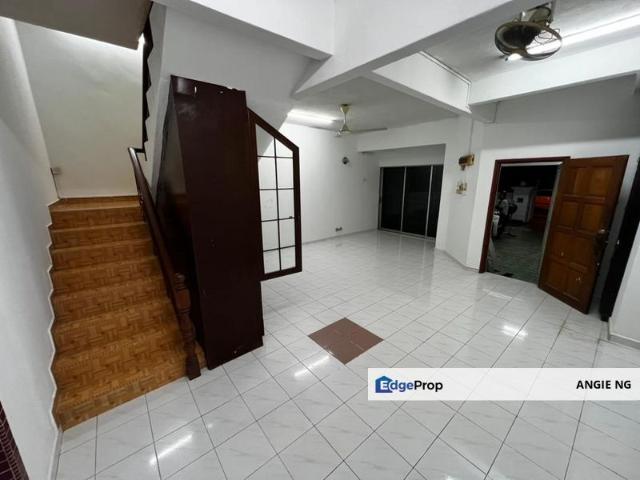 House for sale in Petaling, Subang Jaya