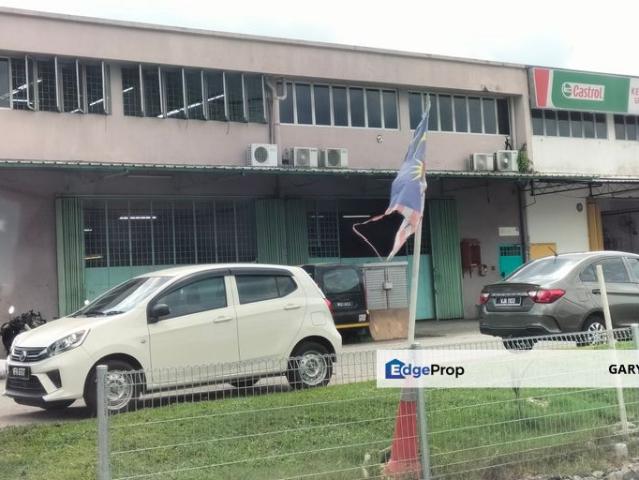 Warehouse for rent in Seri Kembangan, Majlis Bandaraya Subang Jaya