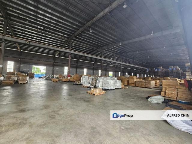 Warehouse for rent in Petaling, Subang Jaya