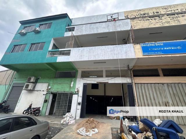 Warehouse for rent in Petaling, Subang Jaya