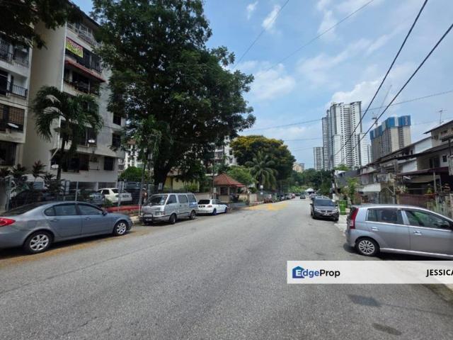 House for sale in Country Heights Damansara, Kuala Lumpur