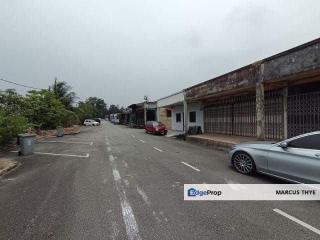 Shop for rent in Bukit Ledang, Johor