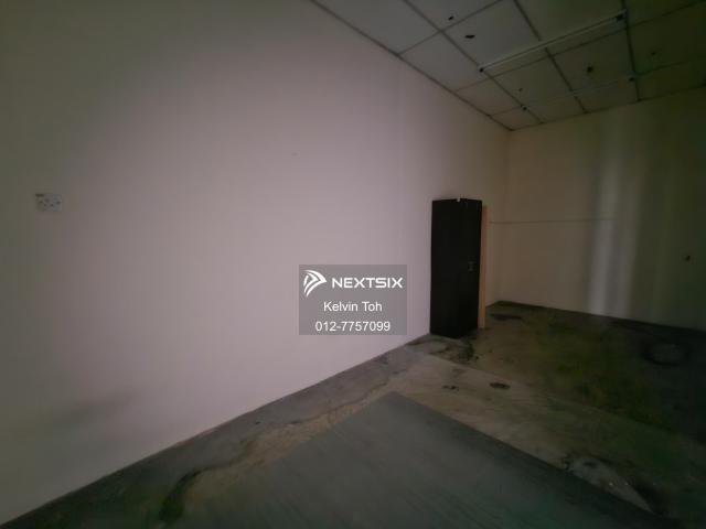Shop for rent in Bukit Ledang, Johor