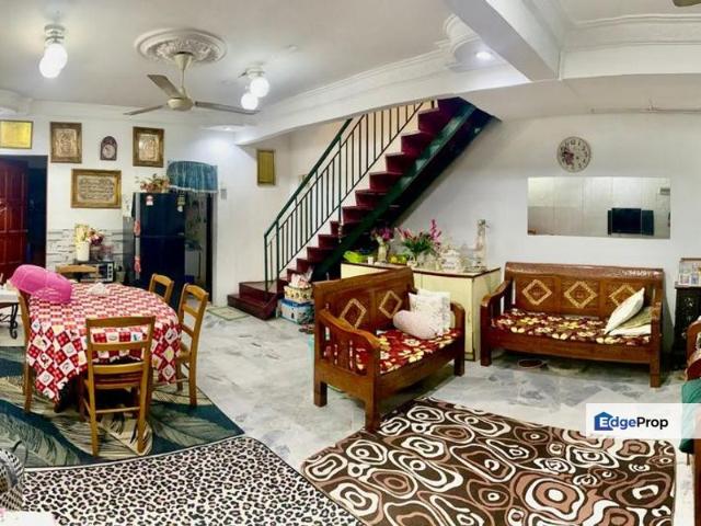 House for sale in Petaling, Damansara Damai