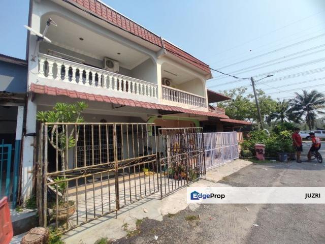House for sale in Tanjong Sepat, Selangor