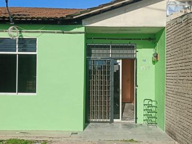 Terraced House for sale in Malaka