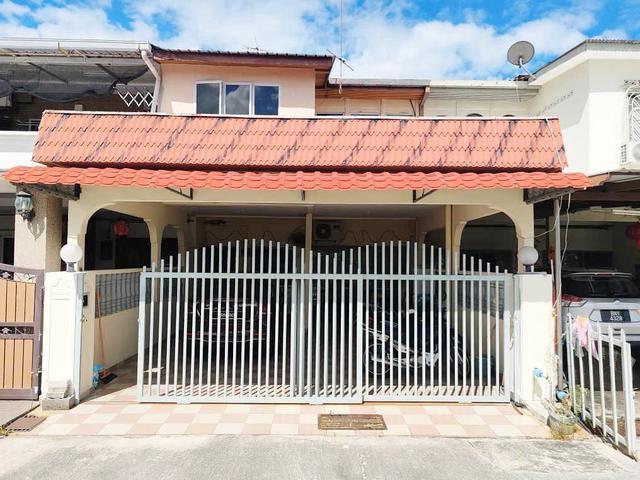 Terraced House for sale in Tanjong Karang, Selangor