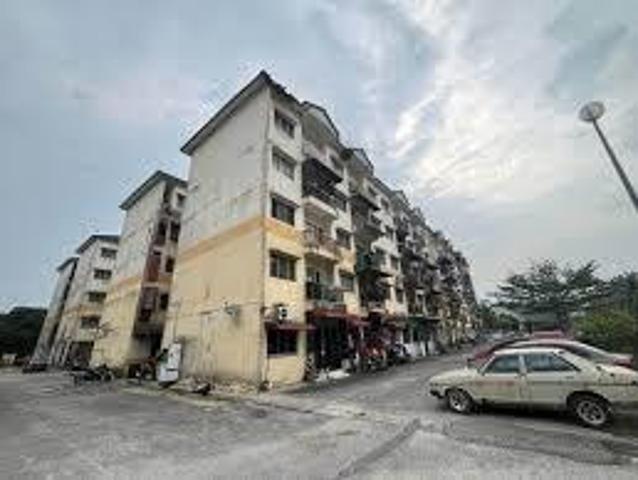 Flat for sale in Kajang, Langat