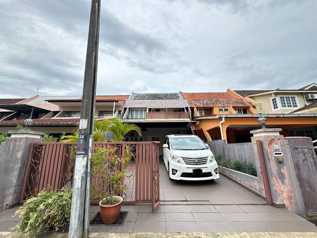 Terraced House for sale in Country Heights Damansara, Kuala Lumpur