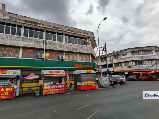 Shop for sale in Langat, Selangor