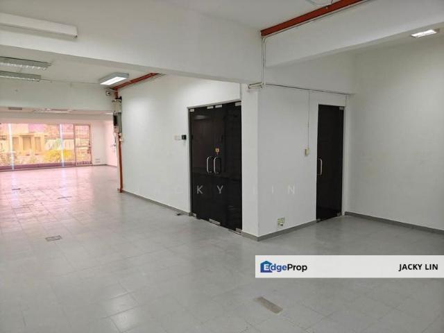 Shop for rent in Petaling, Subang Jaya
