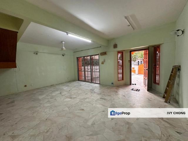 House for sale in Petaling, Subang Jaya