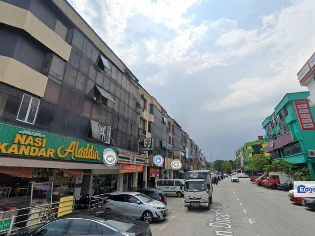 Shop for rent in Petaling, Alam Impian