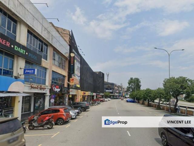 Shop for sale in Petaling, Alam Impian
