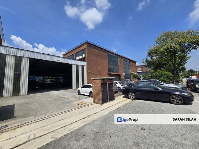 Warehouse for rent in Petaling, Alam Impian