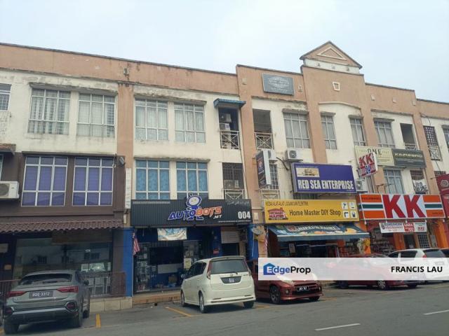 Shop for sale in Seksyen U3, Shah Alam