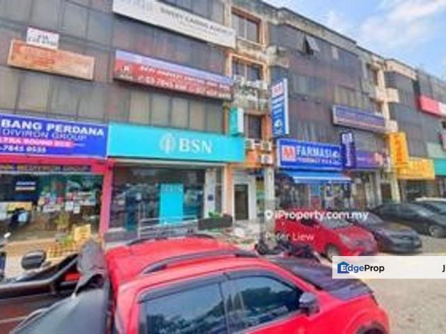 Shop for sale in Petaling, Alam Impian