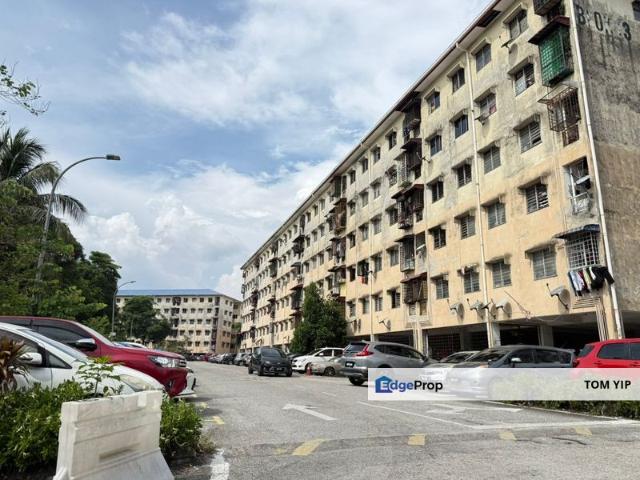 Flat for sale in Petaling, Alam Impian