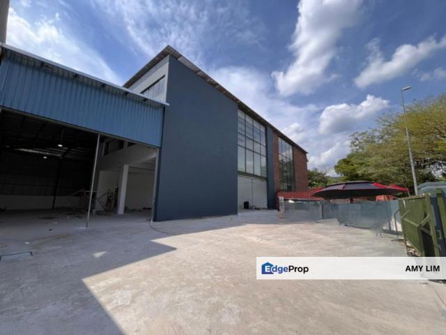 Warehouse for rent in Petaling, Alam Impian