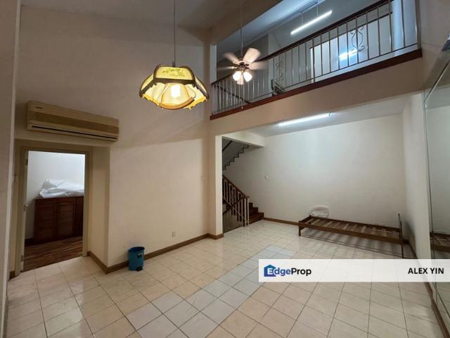 House for sale in Seri Kembangan, Majlis Bandaraya Subang Jaya