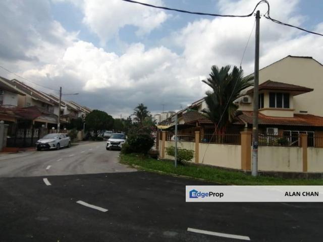House for sale in Petaling, Subang Jaya