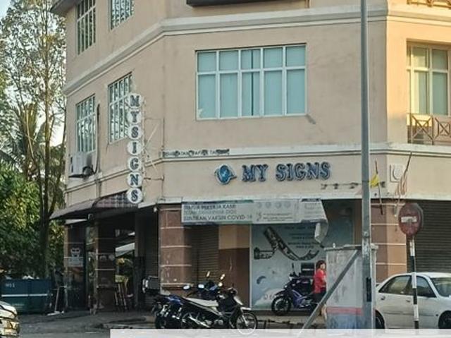 Shop for sale in Kajang, Langat