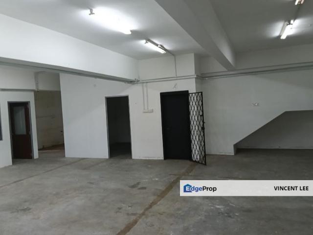Shop for sale in Kajang, Langat