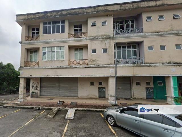Shop for sale in Kajang, Langat
