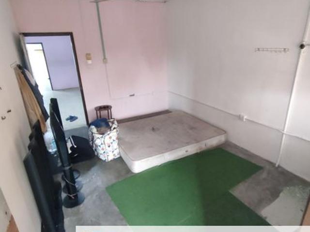 Shop for rent in Kajang, Langat